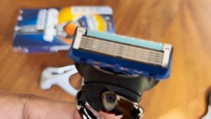 Gillette Fusion 5 ProGlide Razor Unboxing