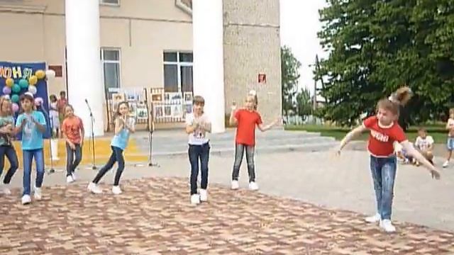 Танец "Робинзон" в стиле аэробики смотреть онлайн