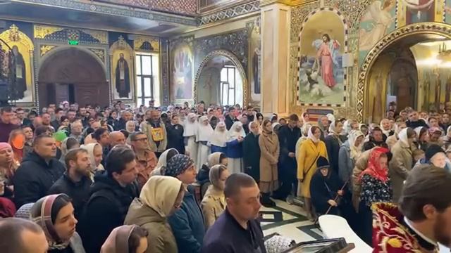 ?Недільне богослужіння в Києво-Печерській лаврі очолює Блаженніший Митрополит Онуфрій