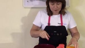 Домашний кекс в силиконовой форме Tupperware Король