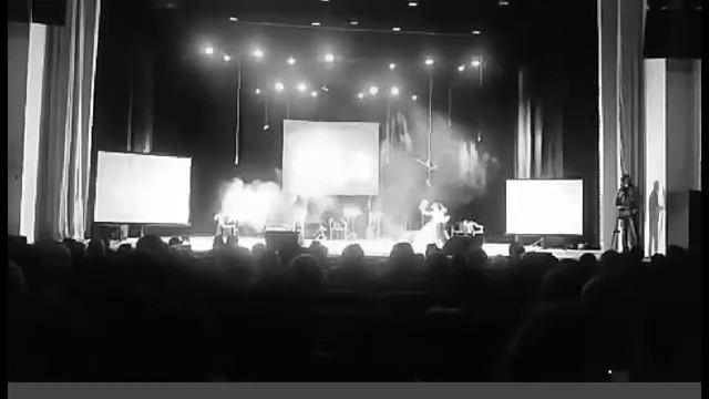 Венский вальс Эмили и Даниэля смотреть онлайн