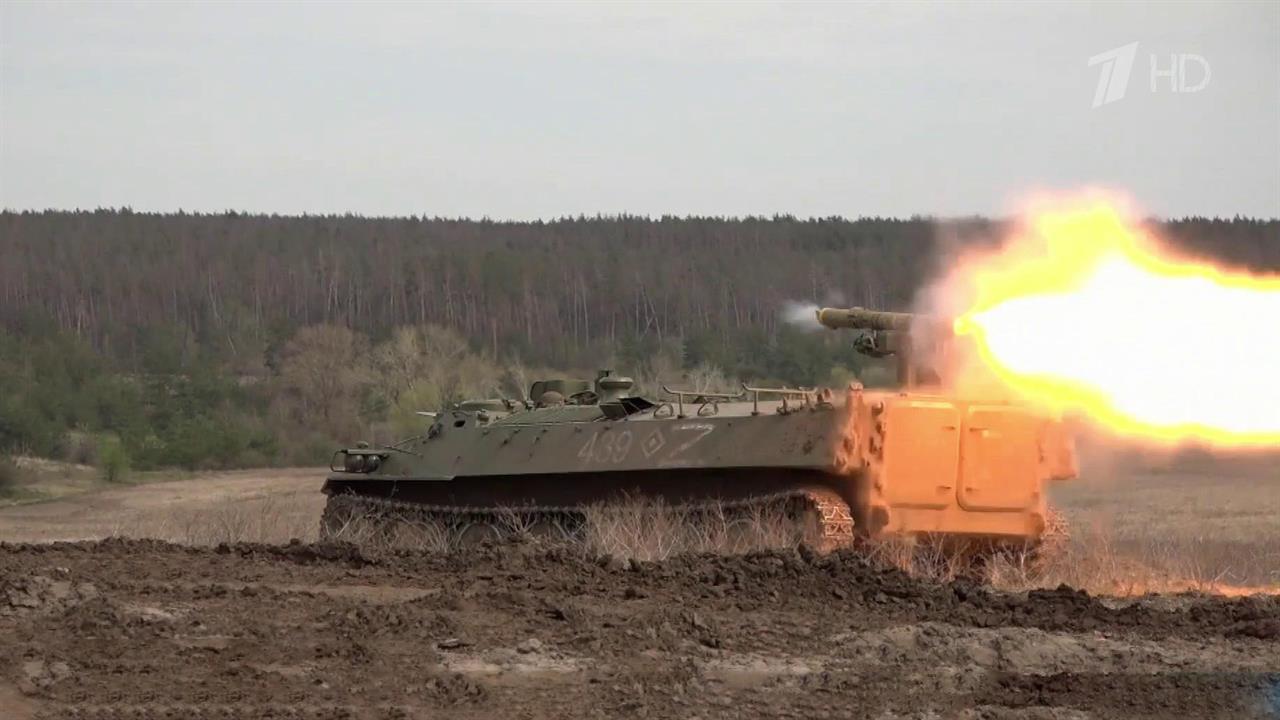 Расчет ракетного комплекса "Штурм-С" предотвратил прорыв украинских танков