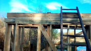 Стройка у Живу на хуторе в Латгалии.  Хутор LV