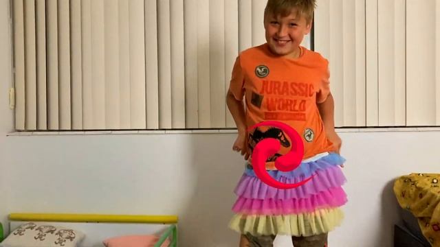 Выпал МОЛОЧНЫЙ ЗУБ ! Что подарит Зубная Фея?! смотреть онлайн