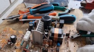 сколько меди в старом телевизоре тошиба TOSHIBA 2050xS1