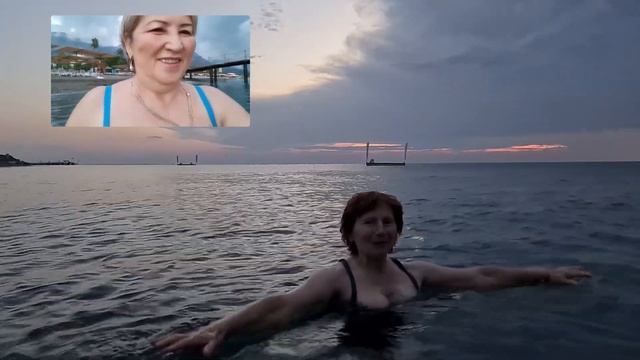 Купание в море ранним утром! смотреть онлайн