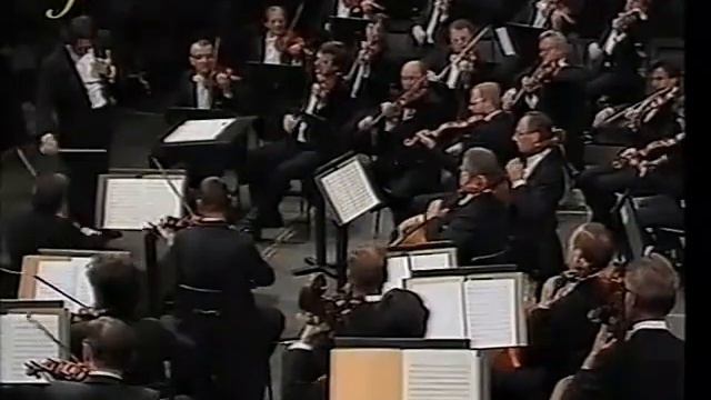 Divertimento K136 (Mozart) смотреть онлайн
