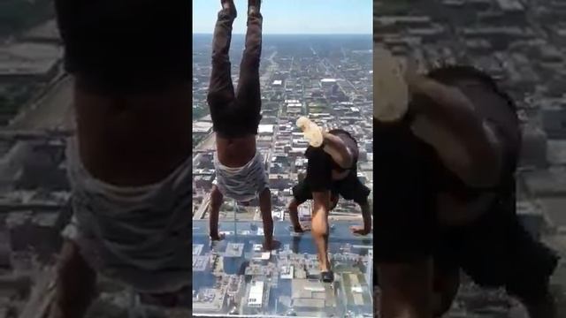 Handstand on Skydeck Chicago - Willis (Sears) Tower