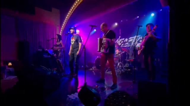 Рубрика КОНЦЕРТНАЯ КЛУБНАЯ ЖИЗНЬ 283 Клуб ресторан Magnus Locus АЛЕКСАНДР УСТЮГОВ 03 01 2023 смотреть онлайн