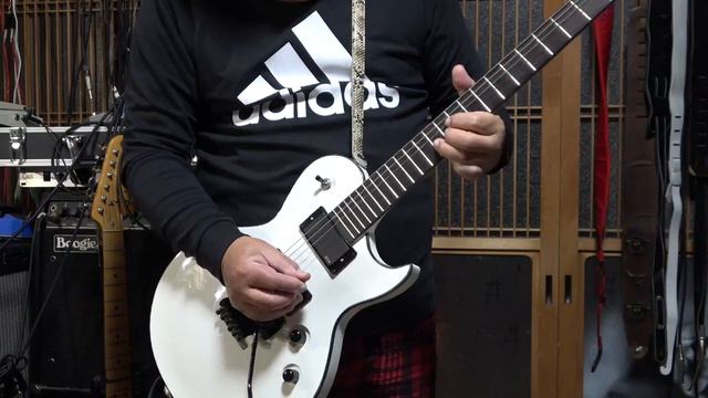 Aria Pro II XP 9 White & Kz TrebleBooster+TUBESCREAMER TS808+Orenge DarkTerror 003 смотреть онлайн