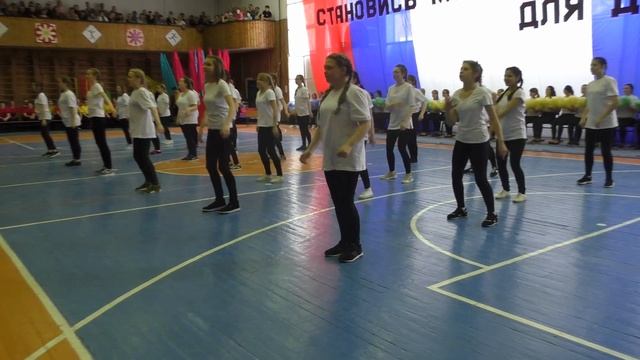 Танец поппури 1 Д. Спортивный праздник 2018 смотреть онлайн