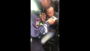 Пьяная Женщина За Рулем.