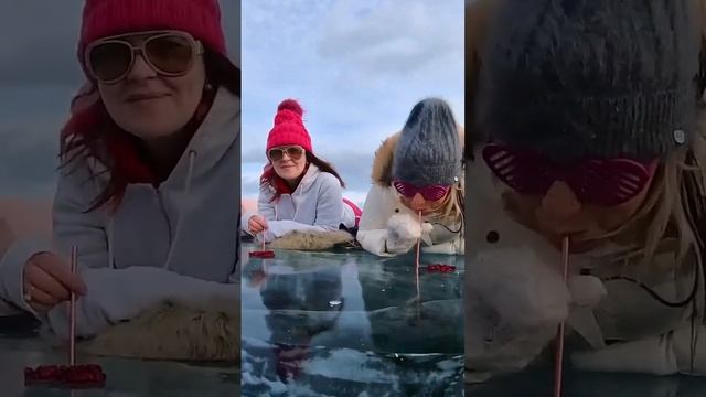 Здесь были ВСЕ ?настолько все, что даже не все влезли в титры;) смотреть онлайн