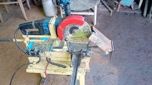 Присобление для болгарки ушм типа токарного станка