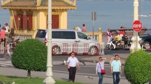 Canon powershot sx70 hs zoom test in front royal palace, Phnom Penh