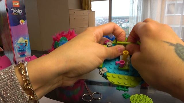 ТРОЛЛИ 2 В ЛЕГО! LEGO НАБОР ВОЗДУШНЫЙ ШАР 41252 / Lego Trolls / ЛЕГО ТРОЛЛИ смотреть онлайн