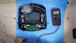 Робот пылесос Philips едет только назад