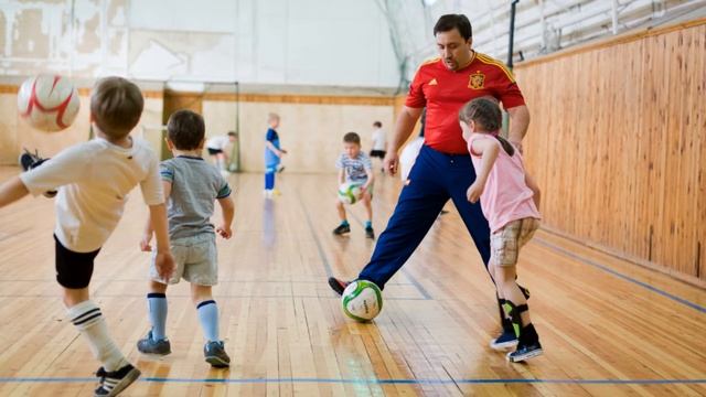 lagger 2014 Школа испанского футбола в Петрозаводске смотреть онлайн