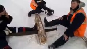 Заводим ручную пилу Прикол