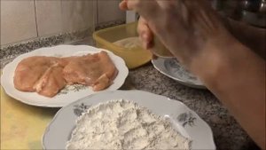 Куриная грудка в  двойной панировке.