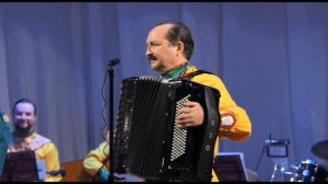 Гармонь певучая