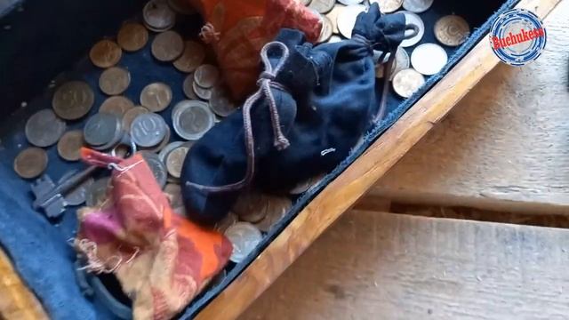 ОСТАВЛЕННАЯ НА долгие ГОДЫ шкатулка с МОНЕТАМИ #шкатулка #монетыроссии #монеты