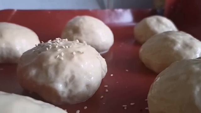 Выпечка булочек для бургеров на силиконовом коврике. Рекомендации. смотреть онлайн