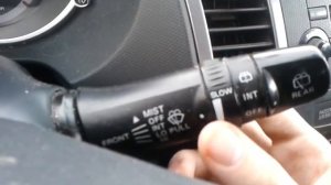 Видео: Как настроить скорость дворников в Mitsubishi Outlander XL?