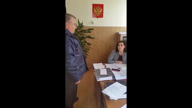 Эти слуги народа не знают, не понимают, кто они. Вот что значит, купленные в Адыгее дипломы.