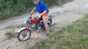 "Дрифт" на мопеде Карпаты