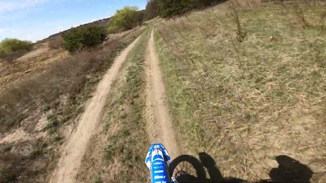 GR7 PRO НА КАРБЕ FCR 37 НА ПОДВЕСКЕ FASTACE l RIDE НА ПАРУ С KTM EXC 200 смотреть онлайн