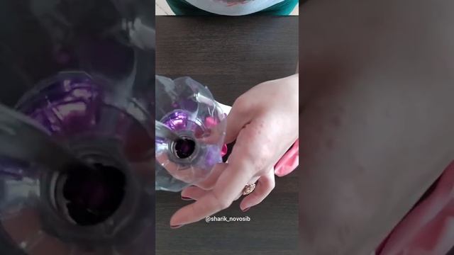 Как надуть шар с конфетти. Как насыпать конфетти в шарик в шар. Гелиевые шарики ,как надуть смотреть онлайн