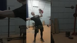 Швунг гири 32 кг одной рукой 74 раза