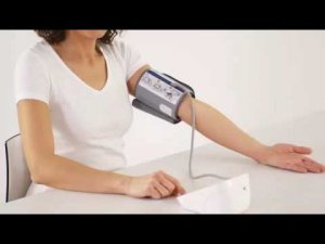 Тонометр OMRON M6 Comfort (HEM-7223-ARU) c адаптером