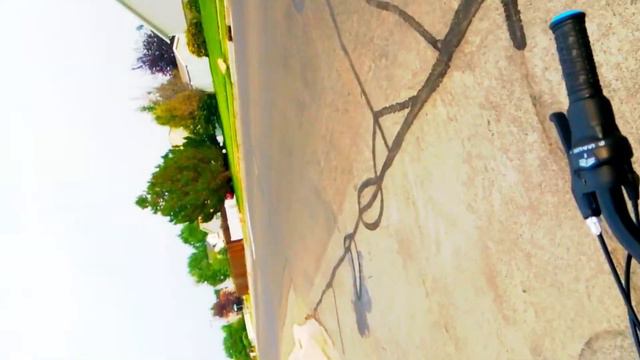 dm; love to play video games for cash - I am riding a bike' let me show you смотреть онлайн