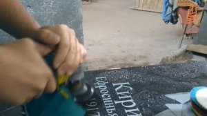 КаменГрад   Ручная полировка гранита  Переполировка буквы