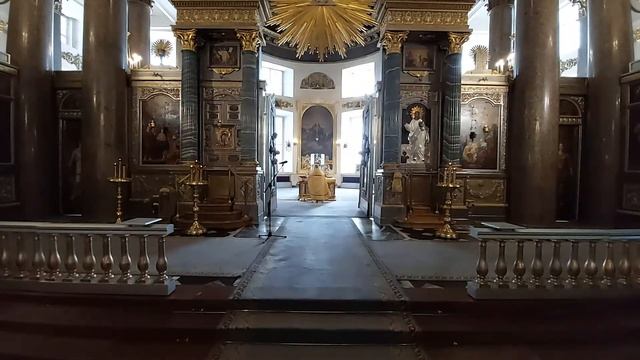 Божественная литургия в Казанском кафедральном соборе в Неделю 5-ю по Пятидесятнице смотреть онлайн