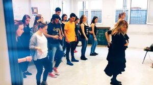 Flamenco dance workshop for a teens group in Granada!