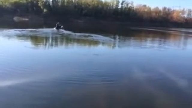 Лодочный электромотор