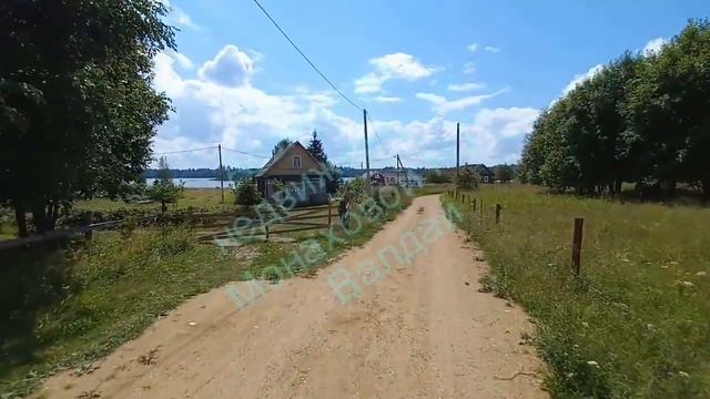Земельный участок 10 сот, Новгородская обл.,Валдайский район, дер.Малое Уклейно, озеро в 100 м смотреть онлайн
