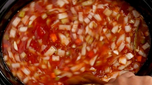 Homemade Minestrone Soup (Slow Cooker)