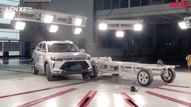 Kiểm tra va chạm C-NCAP BEIJING X7 2021 | Crash Test C-NCAP BEIJING X7 - LÊN XE TV смотреть онлайн