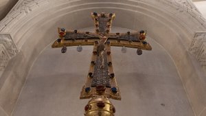 Литургия. Воздвижение Честного и Животворящего Креста Господня. 27.09.2022