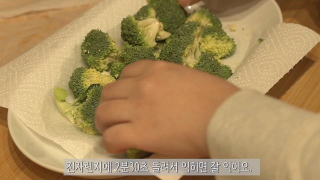 SUB) 내가 건강한 식습관을 위해 챙겨먹는 것들 / 귀리(오트밀), 브로컬리, 양배추/ 오트밀 초코우유 / 건강식단 브이로그 смотреть онлайн