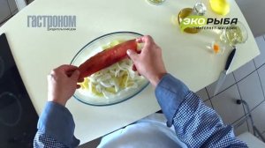 Голец с картофелем и соусом песто