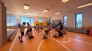 Подвижная игра. «Караси и щука» 3+