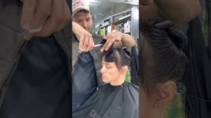 Идеально ровная, короткая челка машинкой за 5 минут!