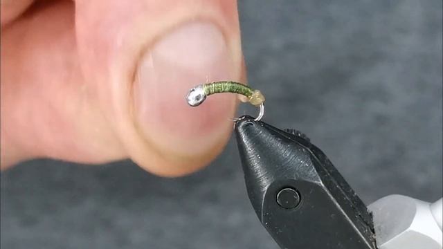 Мушка на хариуса и ленка из простого и интересного материала смотреть онлайн