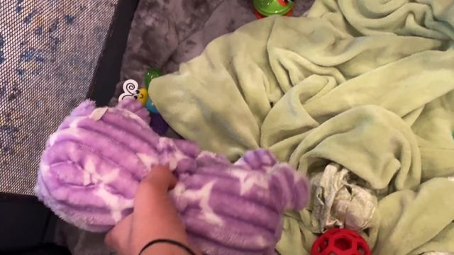 NEW BABY MONKEY AT MY HOUSE! WHERE'D HE COME FROM?! смотреть онлайн