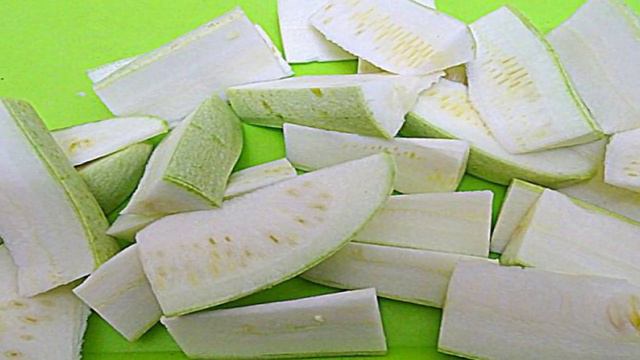 Палочки из кабачков в духовке